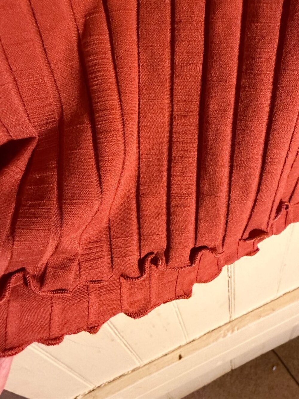 Modcloth Rust/Burnt Orange Ribbed Ruffle Hem Tee Sz 2X - Picture 3 of 8